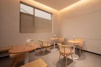 Shijian (Zixing Dongjianghu Store) - พร้อมอาหารเช้า