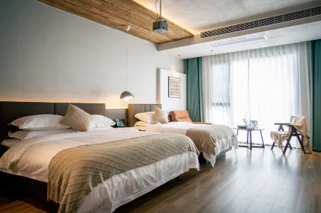 Hefeng Yinping Shanshe Homestay Отели рядом с достопримечательностью «Ping Shan»