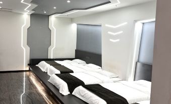 Borrman Hotel (Xuancheng  RT-MART Plaza)