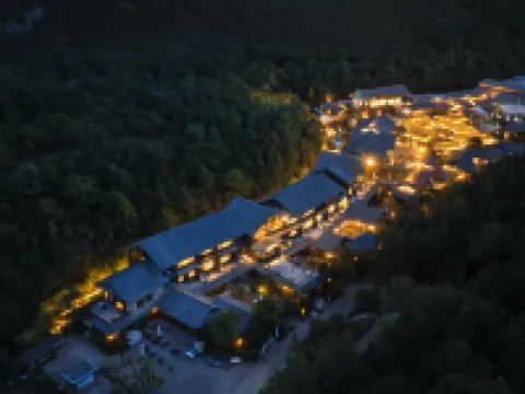 GF·HEALING HOTEL & RESORT Hotels near Yulong Snow Mountain Ropeway