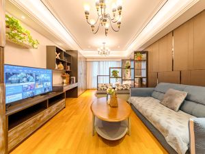 Chaoyang Candy Apartment (Beijing Huiduogang Shopping Center Huangchang Subway Station)