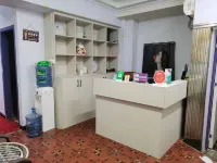 Suining yiqin business hotel