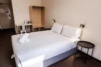 YHA Adelaide Central