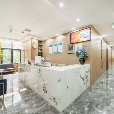 Yichen Hotel (Ande High-Speed Railway Station Railway Vocational College) Hotels near Ande Railway Station