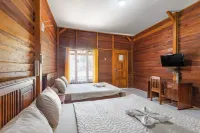 Sawarna Little Hula Hula Hotel di 
