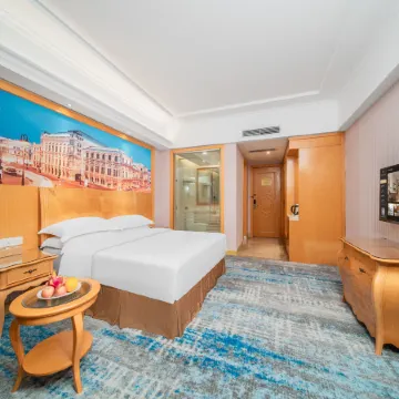 Vienna International Hotel (Shenzhen Dameisha Metro Station Store) Отели рядом с достопримечательностью «Кяомейша Бич»