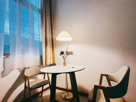 Shanghai Sijia Apartment Отели рядом с достопримечательностью «Shanghai Graduate School of China University of Technology»