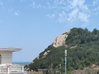 Weizhou Island Fanjian Xiaozhu Homestay (Lianchi Ao Beach Branch) Hotels near Lianchi Ao Shatan