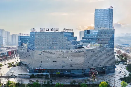 Blue Stone Hotel (Zunyi Honghuagang High-speed Railway Station)