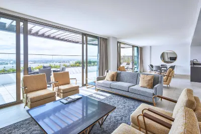 Meriton Suites Canberra Hotels near Australian War Memorial
