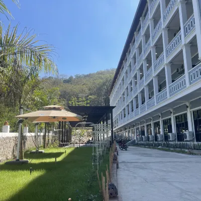Weston Hotel Luang Prabang 땃통 폭포 주변 호텔