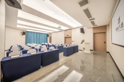 GreenTree Eastern Hotel Business Facilities Photos