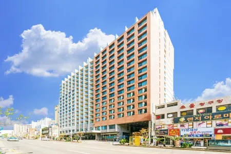 Hotel Air City Jeju Отели рядом с достопримечательностью «Драконный головный рок»