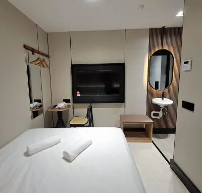 Urban Inn Salak Tinggi Hotel dekat Pasti Nurin Labu Lanjut