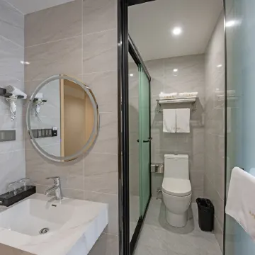 Huaining Sanfu Holiday Inn