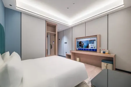 Starway Hotel (Zhongshan Ancient Town Haizhou Branch)