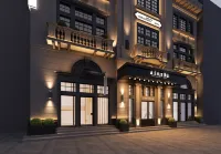 Fengtian Youth Officer Club (Shenyang Zhongjie Palace Museum Branch) โรงแรมใน