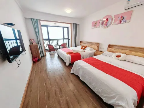 Liangge Seaview Holiday Homestay (Zhongnan Tangshanwan Branch)