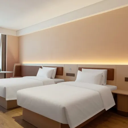 HanTing Hotel (Ordos City Uxin Banner Fuhai Shopping Center)