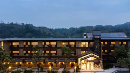 Dingnan County Blossoming in Order Bula Hotel Отели в г. Динань