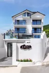 Beichaoju · Frontline Seaview | Pool Designer Homestay (Zhujiajian Xiaowushitang Branch) Hotels in Zhoushan