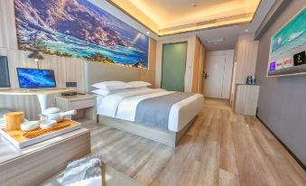 Urban Light Hotel (Kunming South Railway Station Chunrong Street Subway Station)