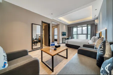 RY Jade Hotel Отели рядом с достопримечательностью «Ningbo Engineering College»