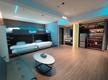 Nine Cottages Hotel Changyi City