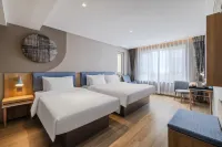 Home Hotel · neo (Tangshan Luanzhou Municipal Government) - parking