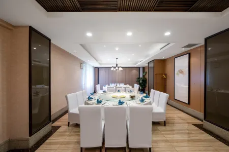 Haojing Garden Hotel (Lianyungang Suning Plaza Pedestrian Street)