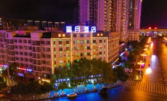 Star Moon Hotel