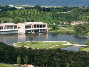 Resea Coastal Resort · Rushi Apartment