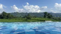 Yaan Chaan Hotel - Pools