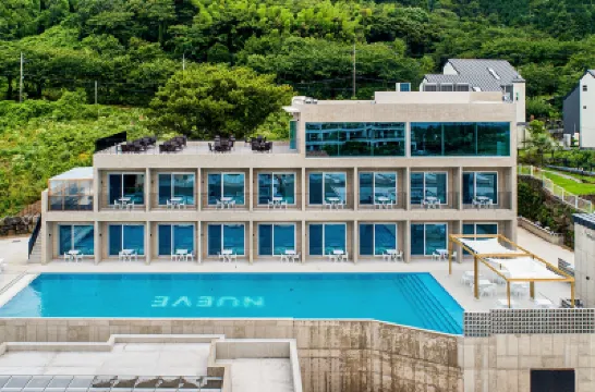 濟州 NuevePoolvilla Aewol 飯店 漢拿山國立公園附近的飯店