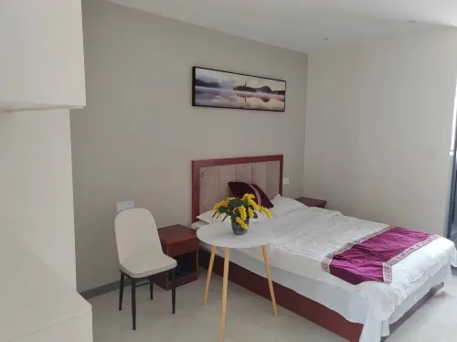 Twenty-four Degrees Apartment