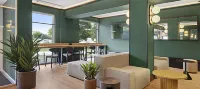 B&B HOTEL Santiago Milladoiro