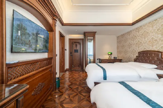 Manzhouli Wangquan Hotel (Zhongsu Pedestrian Street Branch) Отели рядом с достопримечательностью «International Business Center»