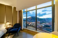 Meilun Boyue Hotel - parking