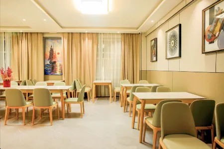 Uchia Qingyuan Hotel