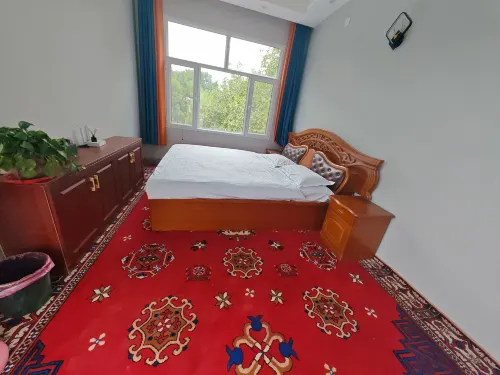 Mountain Lodge River View Homestay