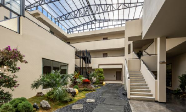 Shangri La Yunju Mountain Ruhe Designer Homestay