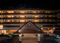 Baumanburi Hotel Patong Hotel in zona Phuket Simon Cabaret