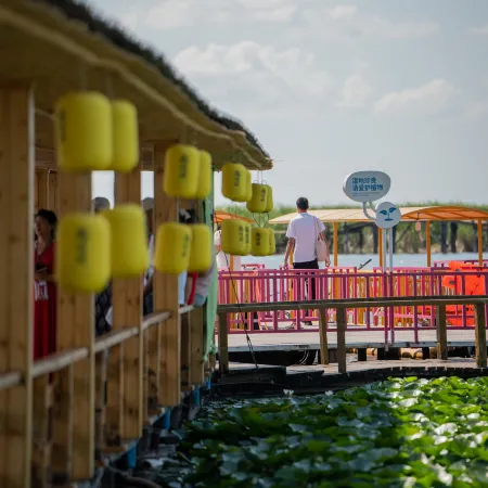 Heming Lake Hot Spring Hotel
