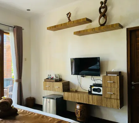 Singabu Bungalows Отели рядом с достопримечательностью «Giri Putri Cave»