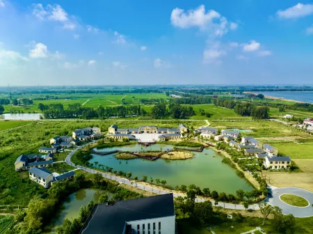Huanghuatang New Fourth Army Cultural Park Hotel