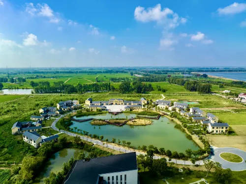 Huanghuatang New Fourth Army Cultural Park Hotel - Pet friendly