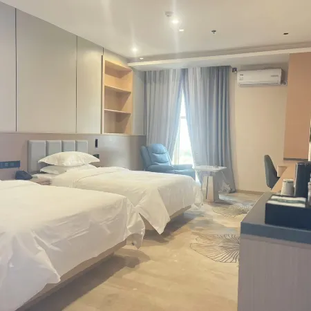 Xinyang Hotel