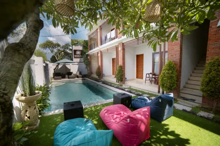 Dikubu Bali Villa and Suites Отели рядом с достопримечательностью «Храм Масчети»