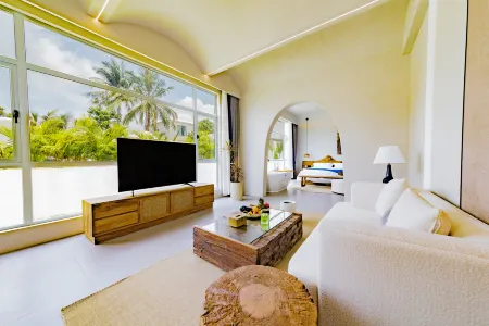 Mr. Tang’s Yard·Immersive Experience B&B (Riyue Bay Branch)