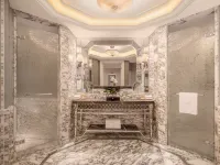 วอลดอร์ฟ แอสโทเรีย เซี่ยงไฮ้ ออน เดอะ บันด์ โรงแรมในเซี่ยงไฮ้